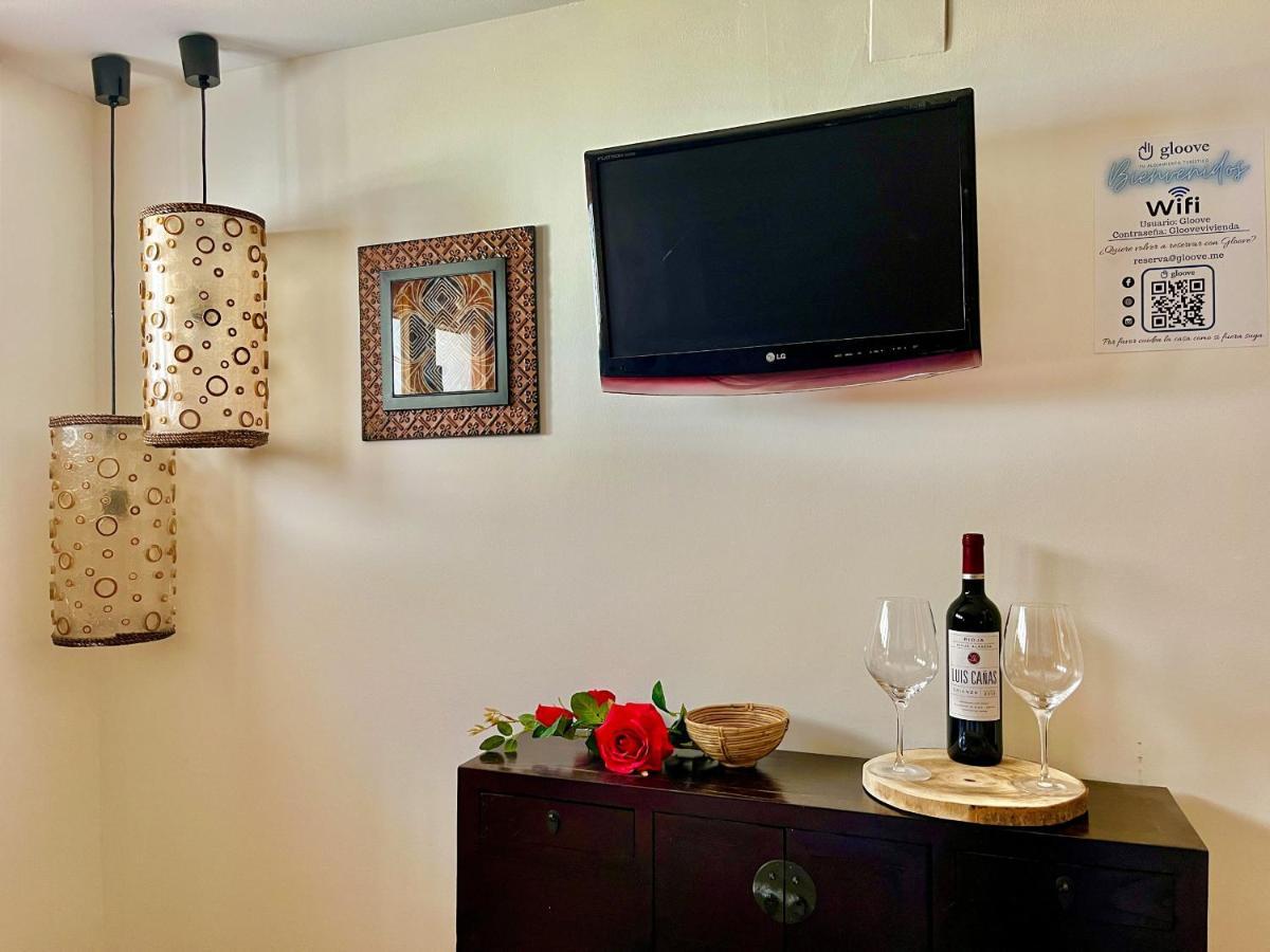 Hostal Nomadas By Gloove Villalba de la Sierra Esterno foto
